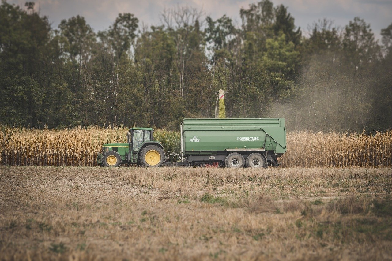 location de remorques agricoles pour les moissons